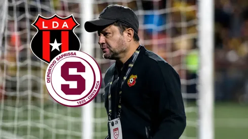 Jafet Soto con un dardo a Herediano