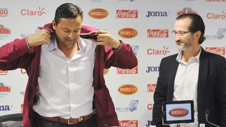 Juan Carlos Rojas habló sobre Jeaustin Campos. (Foto: Teletica)