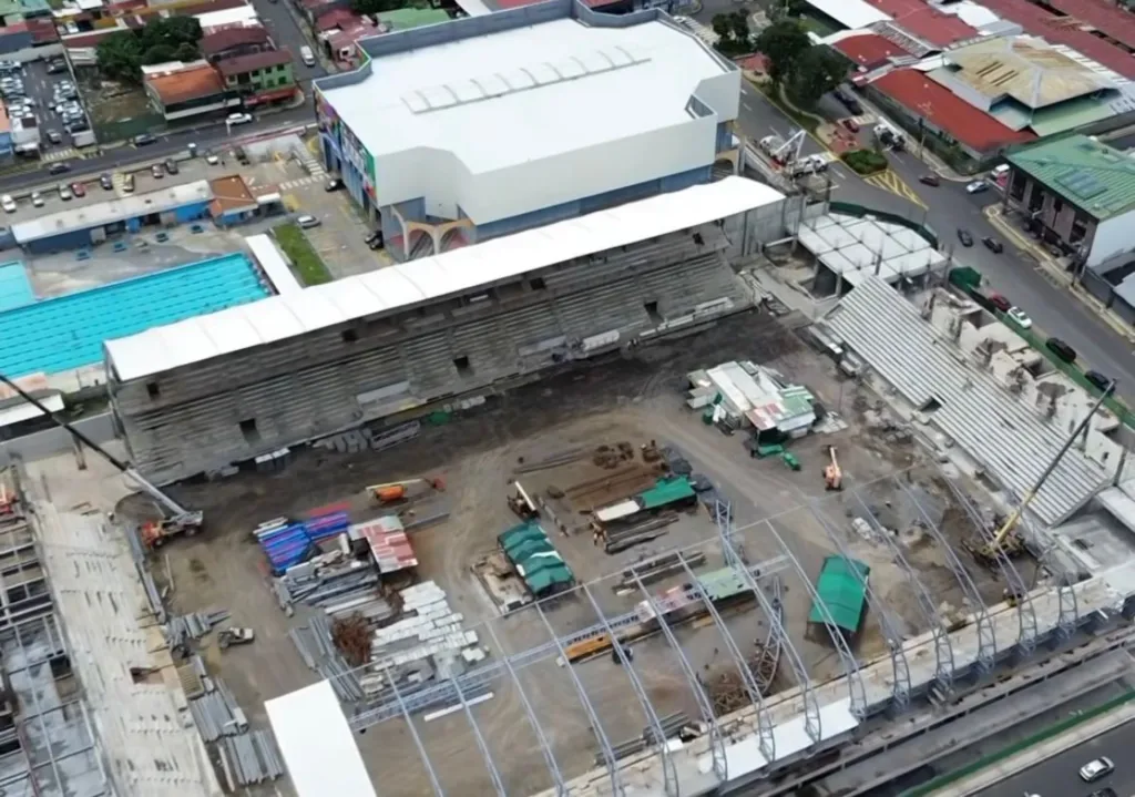 Así se encuentra actualmente el Rosabal Cordero. (Foto: CRHoy)