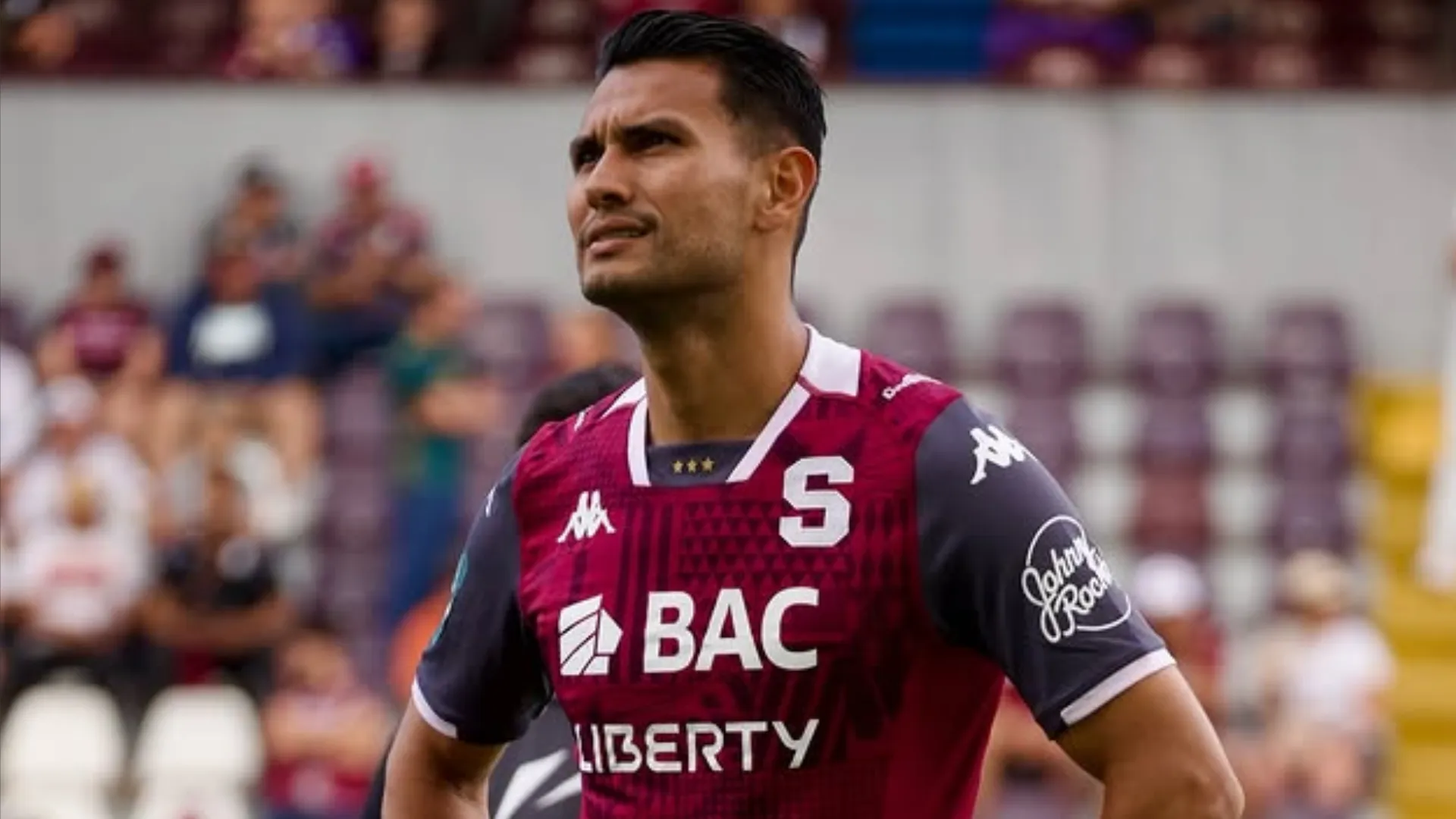 Deyver Vega se sometió a una artroscopia (Saprissa).