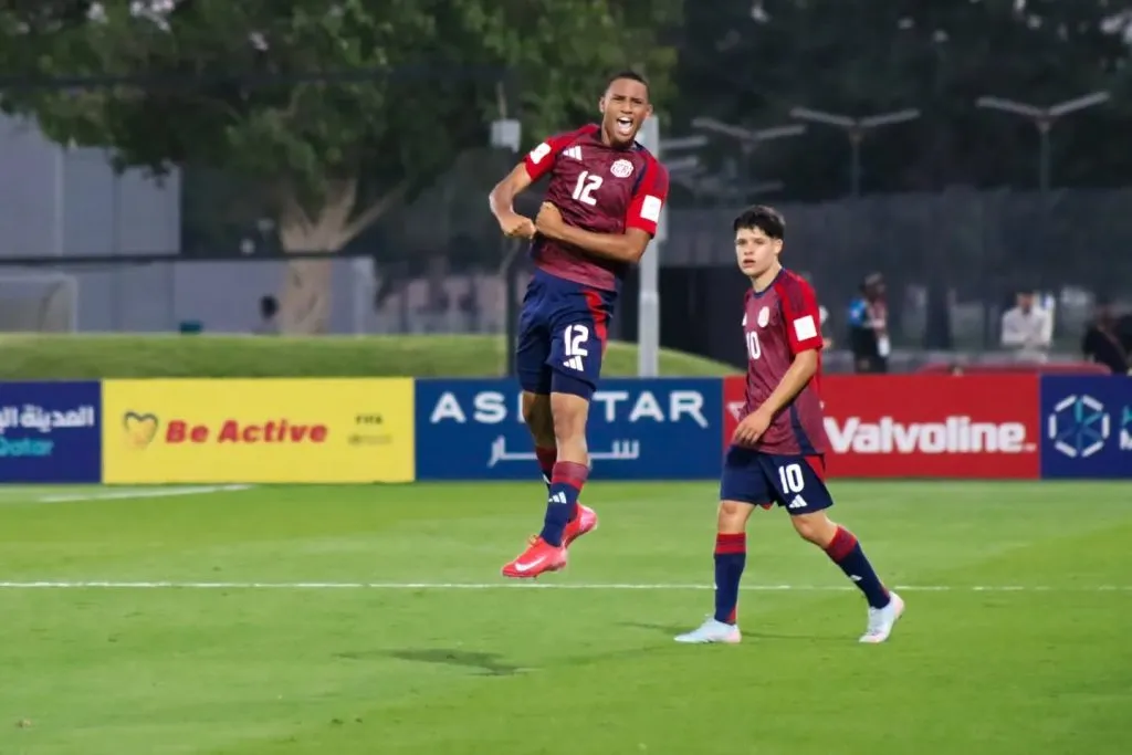 Nick Bennette, el goleador de La Sele Sub-17 en el debut mundialista (Facebook).