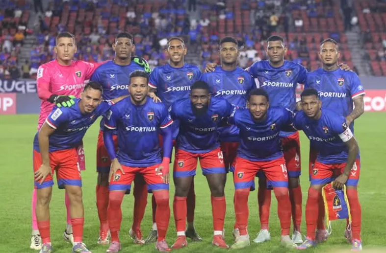 Plaza Amador se pinchó en la Centroamericana (CD Plaza Amador).