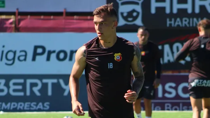 Kenneth Vargas es criticado. (Foto: Herediano)