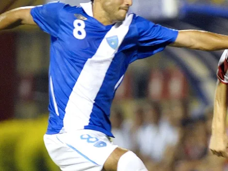 Fue campeón con Municipal, jugó en la Selección y ahora la justicia lo busca por un cruento asesinato