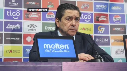 El entrenador termina contrato con la bicolor