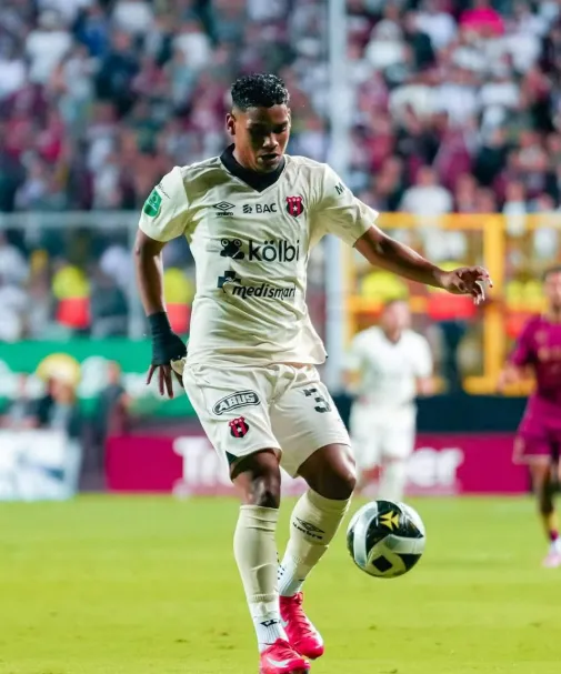 Creichel Pérez quedó fuera de la convocatoria ante Haití (LDA).