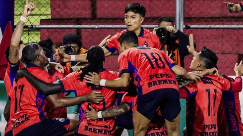 Los rojos aprovecharon su partido pendiente