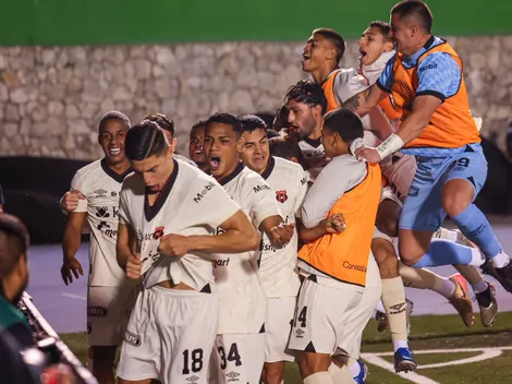 ¡Alajuelense venció por penales a Xelajú y es tricampeón de la Copa Centroamericana!