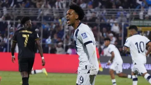 El delantero chapín recibió un gran mensaje.