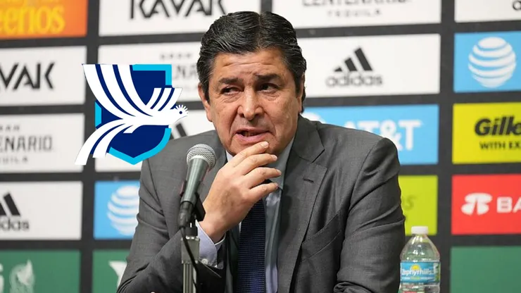 Luis Fernando Tena al mando de la Azul y Blanco