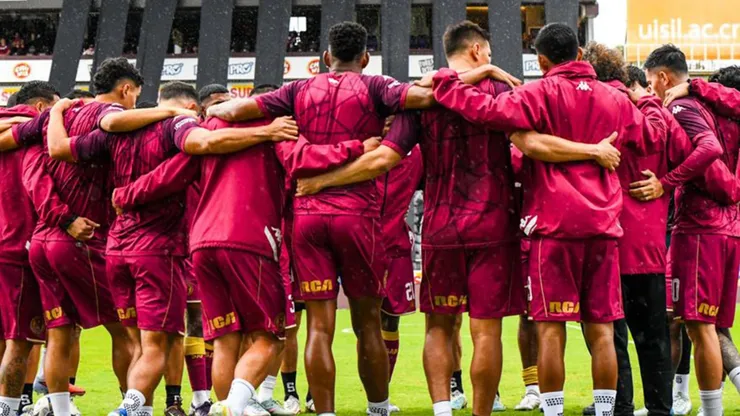 Ex Saprissa cambia de club en un mes.