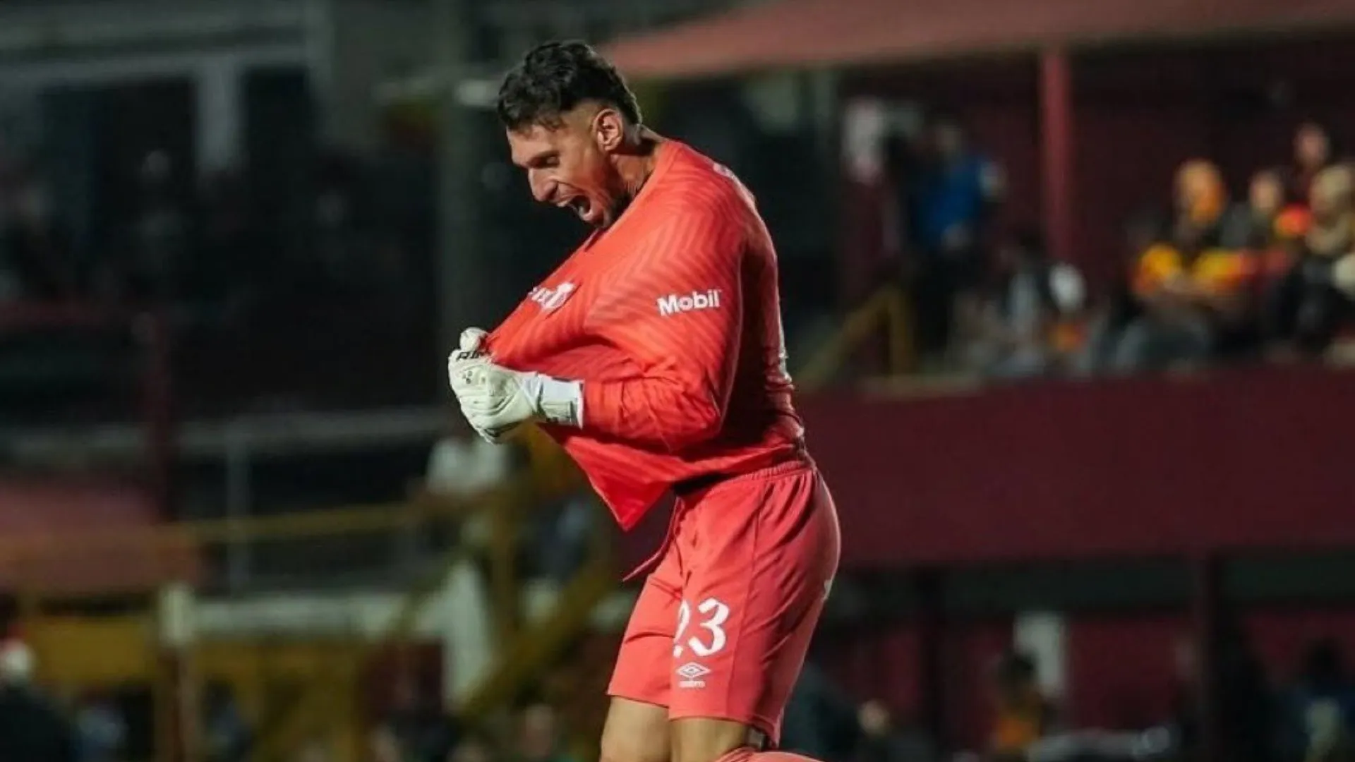 Washington Ortega celebró el título de Alajuelense.