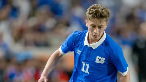 Nathan Ordaz cierra 2025 con el salto que sorprende a El Salvador.