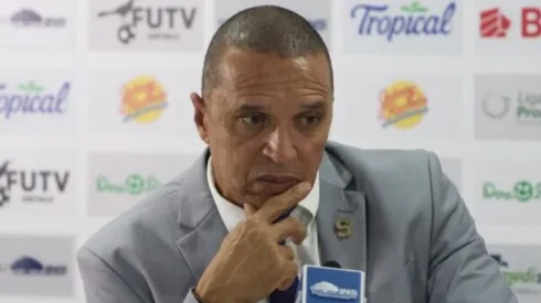 Erick Lonnis lanzó una advertencia.