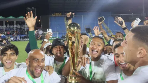 Los panza verdes nuevamente celebraron en El Trébol