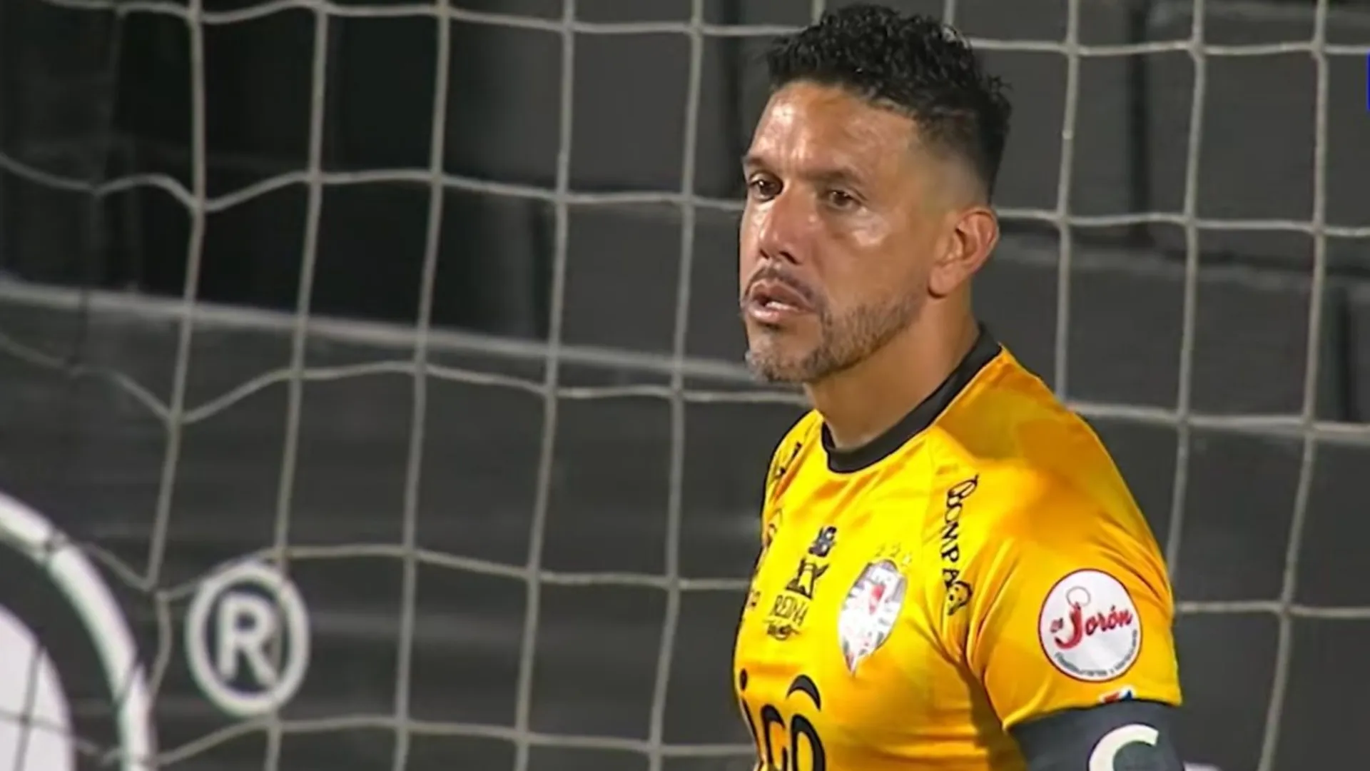 Leonel Moreira está en órbita de Saprissa.