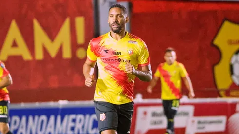 El goleador del Team sorprendió a su equipo.