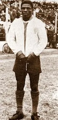 Ricardo Clark (Wikipedia).