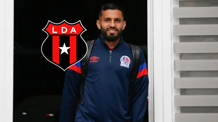Jorge Álvarez sigue esperando por Alajuelense