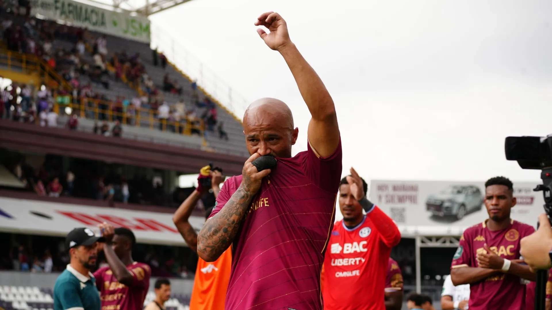Saprissa le renovó a Ricardo Blanco.