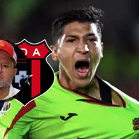 Jafet Soto se mete con Ángel Zaldivar