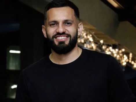 Mientras Alajuelense espera respuesta de Olimpia, esto hace Jorge Álvarez en medio de su llegada a Costa Rica