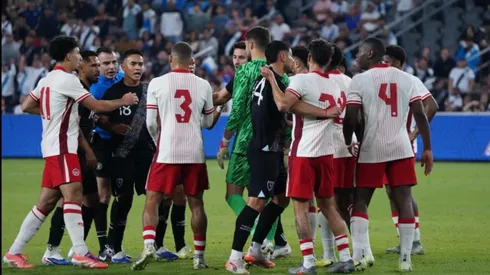 Guatemala y Canadá se enfrentan
