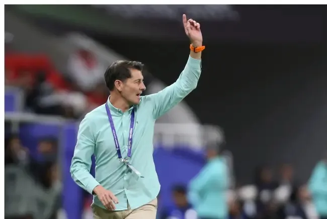 Ahora va a dirigir a la selección de Honduras, según informes.