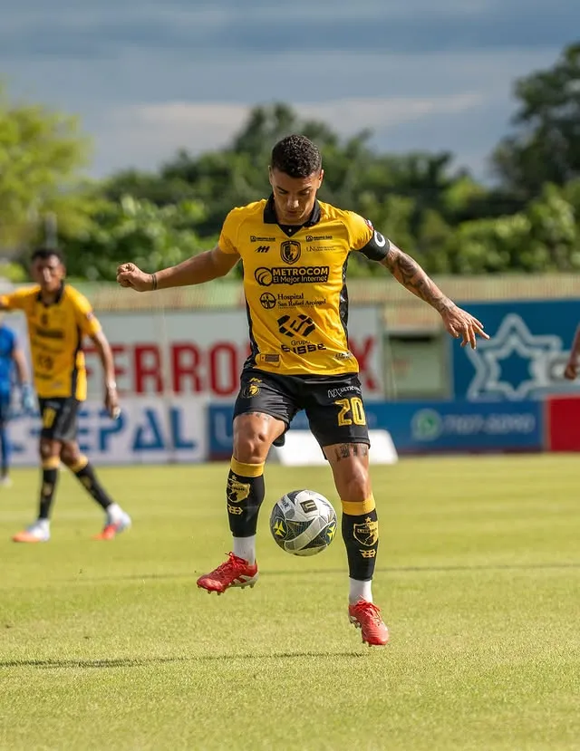 La Liga iría por Malcom Pilone (Instagram).