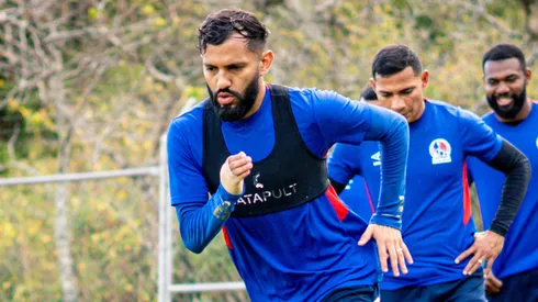 Jorge Álvarez durante un entrenamiento en la pretemporada de Olimpia.