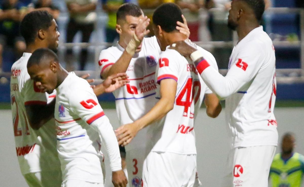 Lo querían en Costa Rica, pero un club de Honduras les arrebata el fichaje