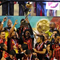 Fue campeón con Alajuelense y ahora está amenazando el récord de un ex Saprissa