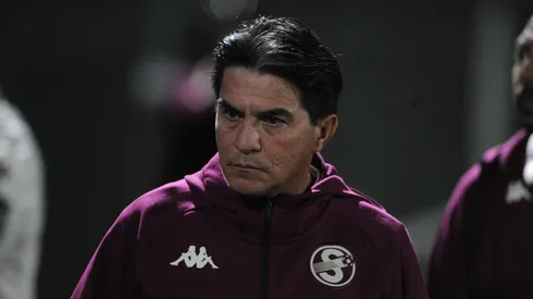 Vladimir Quesada recibe una mala noticia.