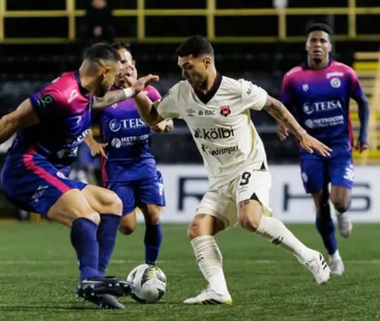 Malcom Pilone llegó desde Liberia (LDA).