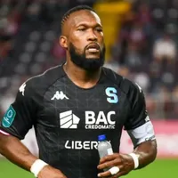 Kendall Waston le responde a la afición de Saprissa por Vladimir