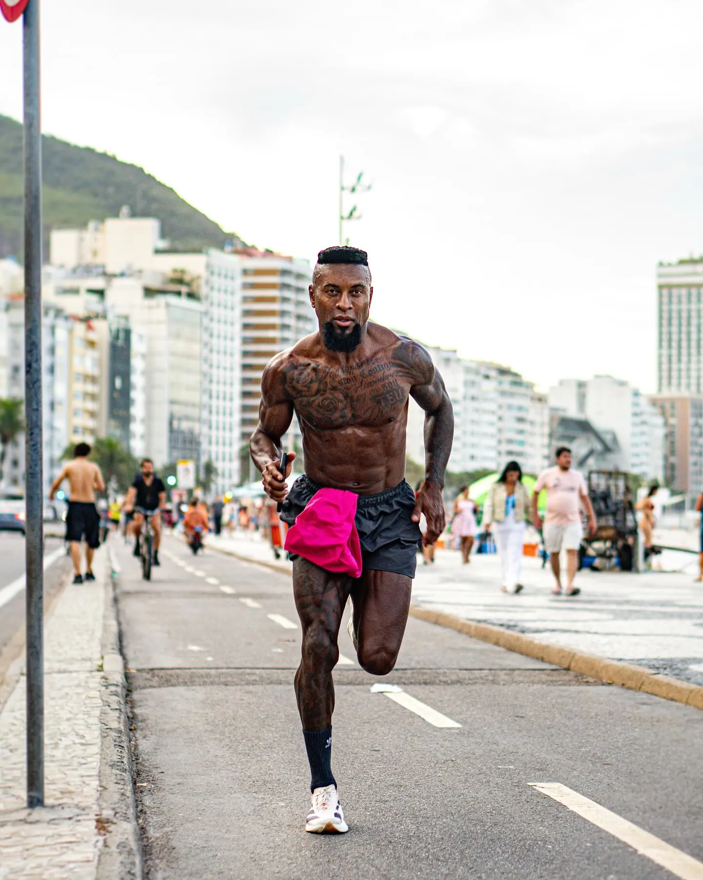 Sí, tiene 51 años. (Instagram @zeroberto)