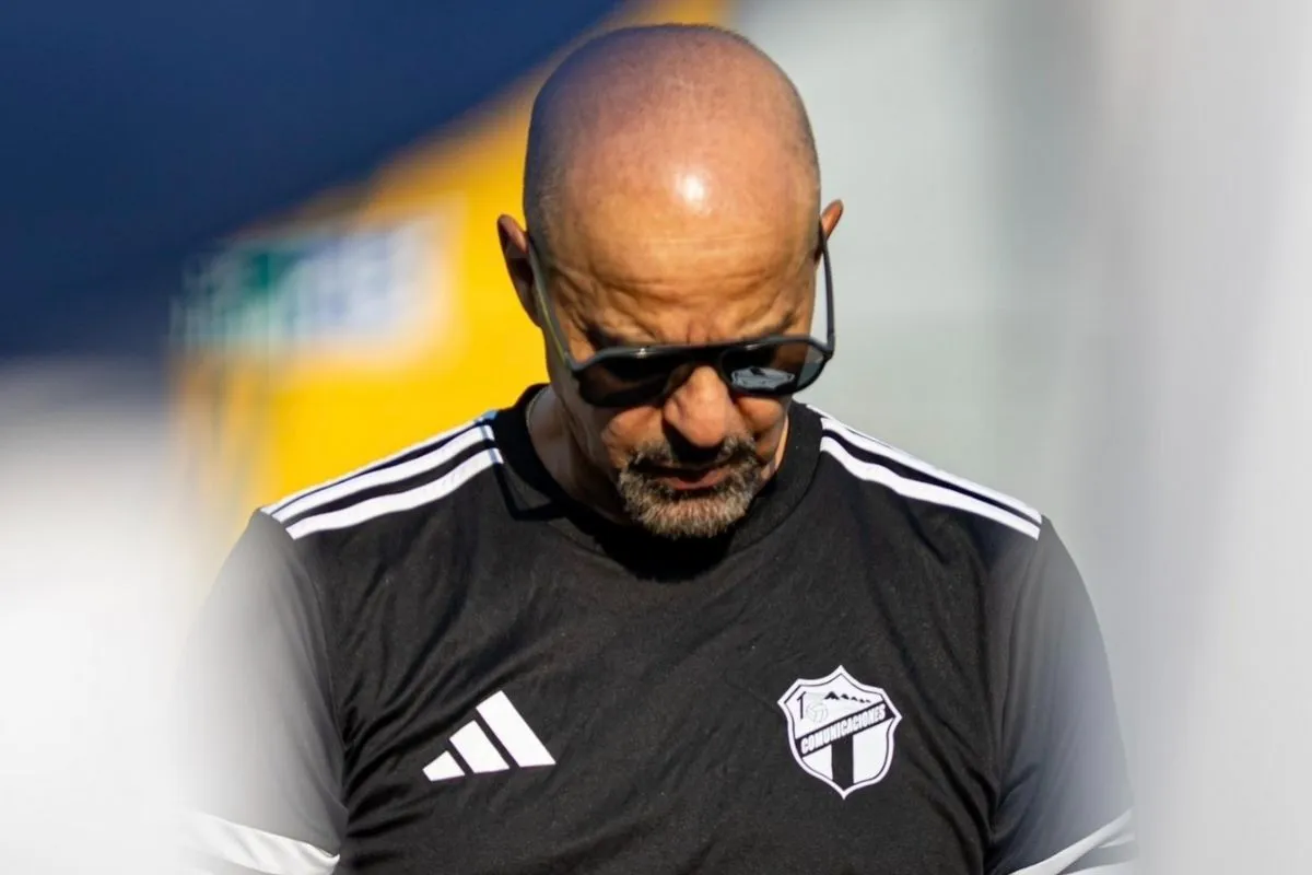 Fantasma Figueroa al mando de Comunicaciones