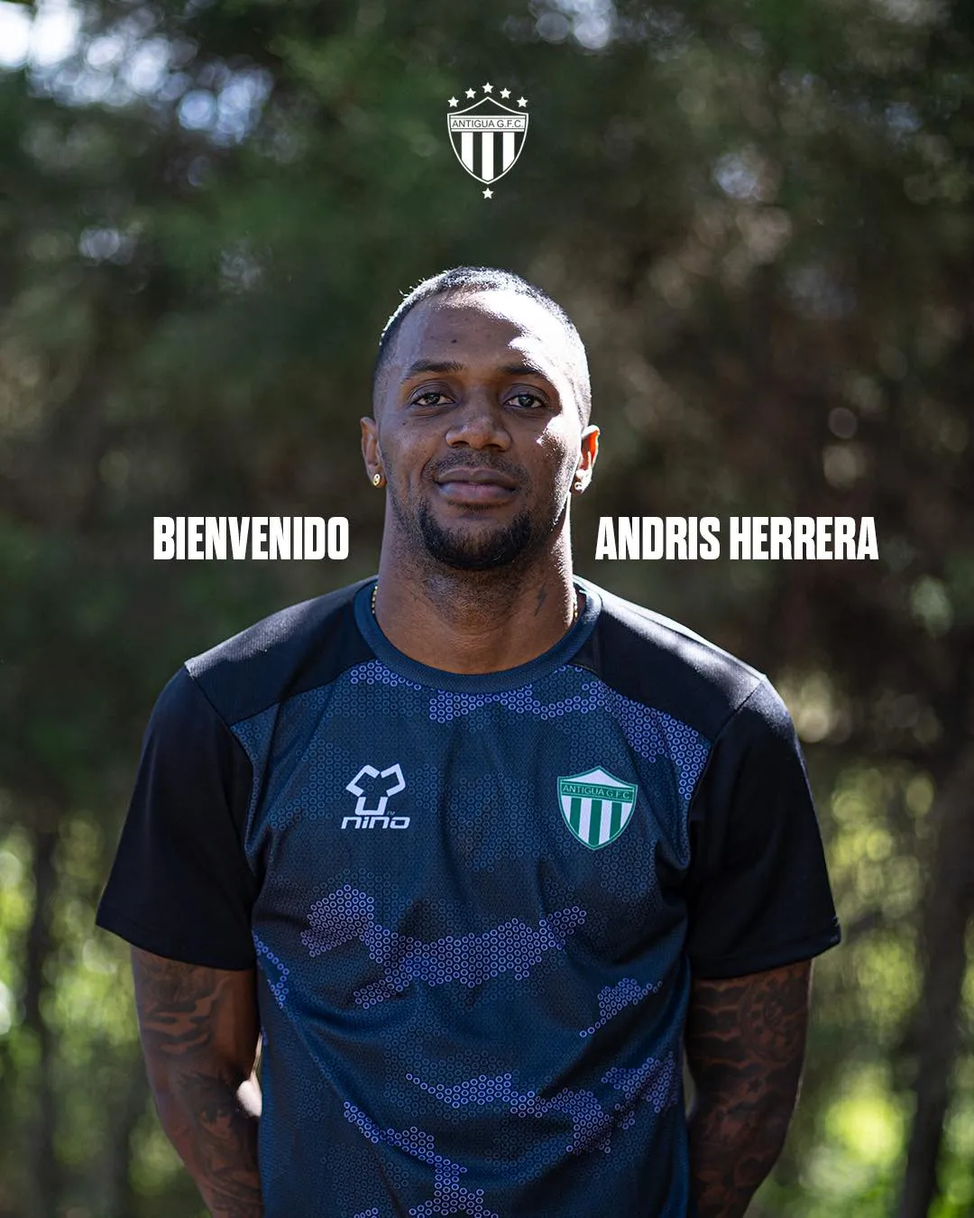 Antigua le da la bienvenida a Herrera.