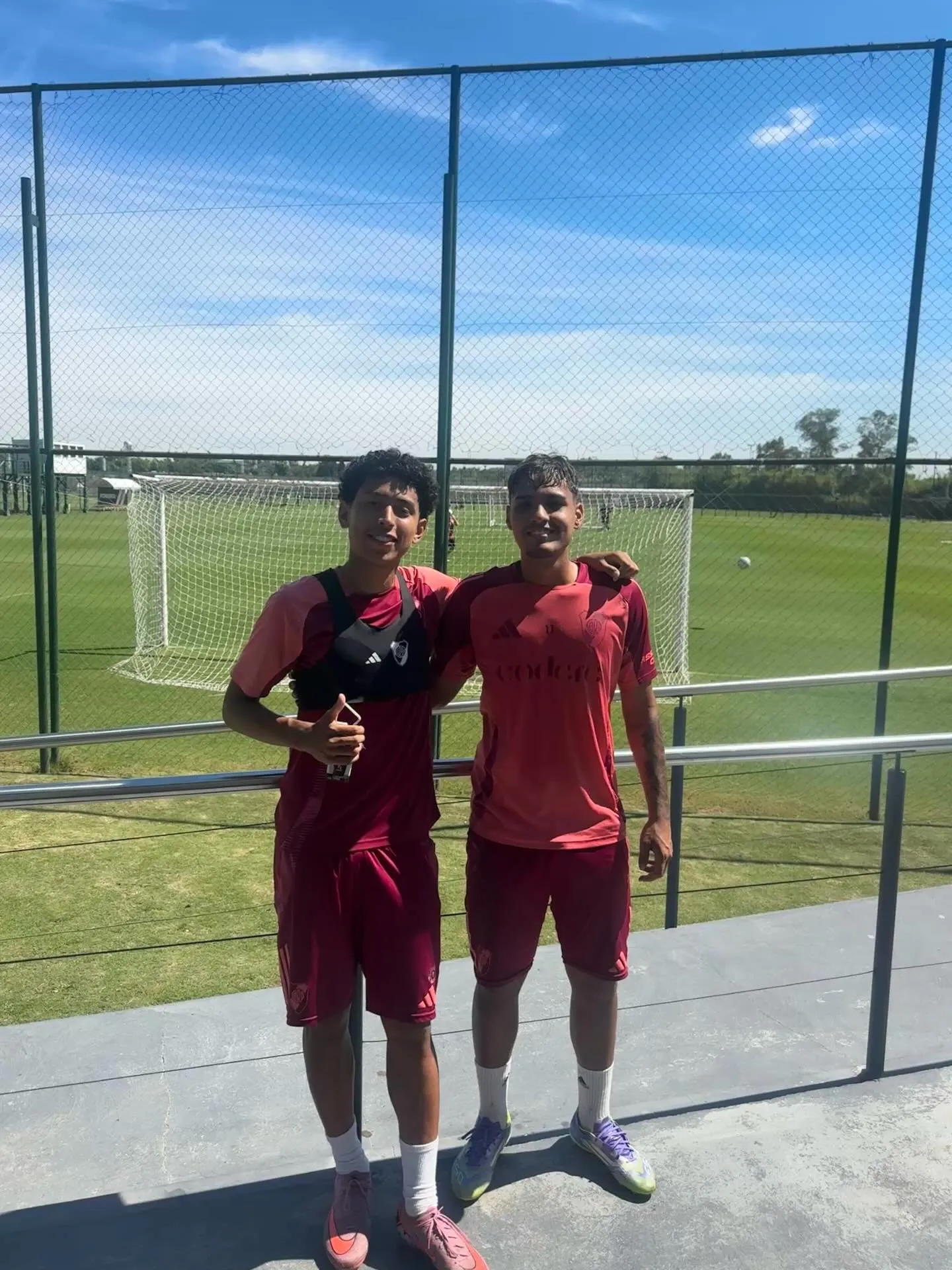 El sueño de Henry Hernández es llega a la Primera de River Plate. (Instagram)