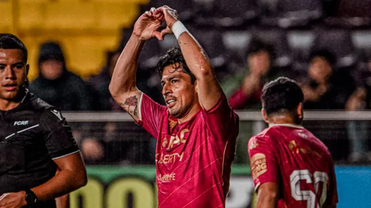 El delantero superó una histórica marca.