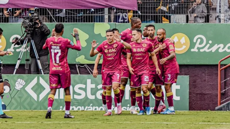 La S volvió a la victoria en La Cueva.