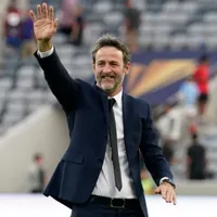Thomas Christiansen celebra el salto de uno de los legionarios de Panamá previo al Mundial 2026