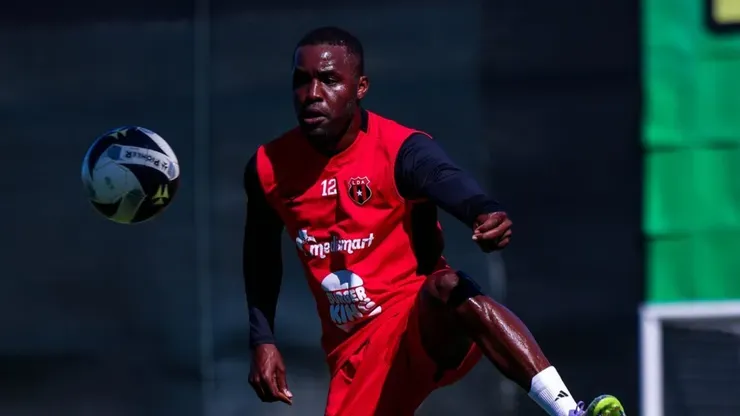 Joel Campbell – Alajuelense