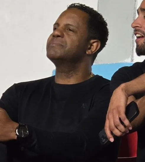 Luciano Emilio durante un juego de Olimpia en el estadio Nacional “Chelato” Uclés. Foto: Facebook Deportes TVC.