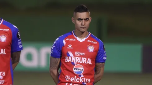 El volante estará de baja en los próximos juegos.