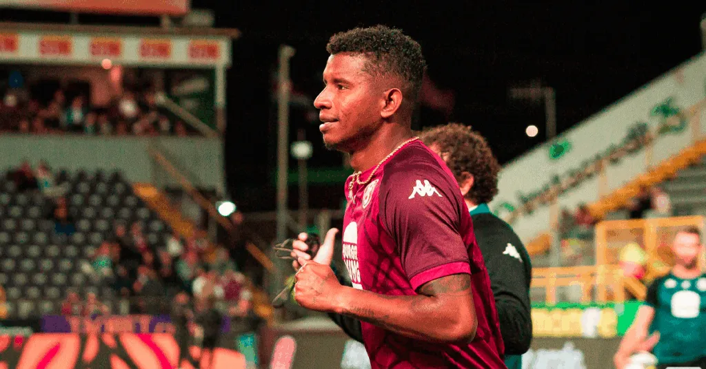 La vuelta del panameño cada vez más cerca.