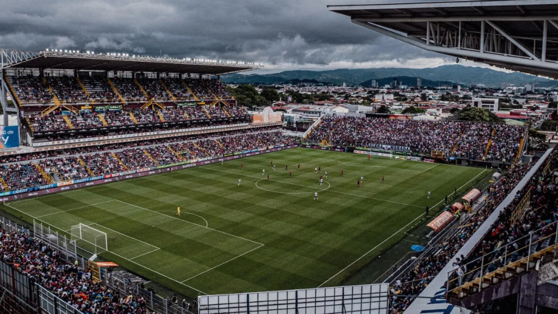 Saprissa jugará a estadio lleno ante Alajuelense. (Foto: La Nación)