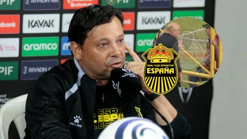 Jeaustin Campos fue encarado por un directivo del fútbol hondureño en pleno estadio.