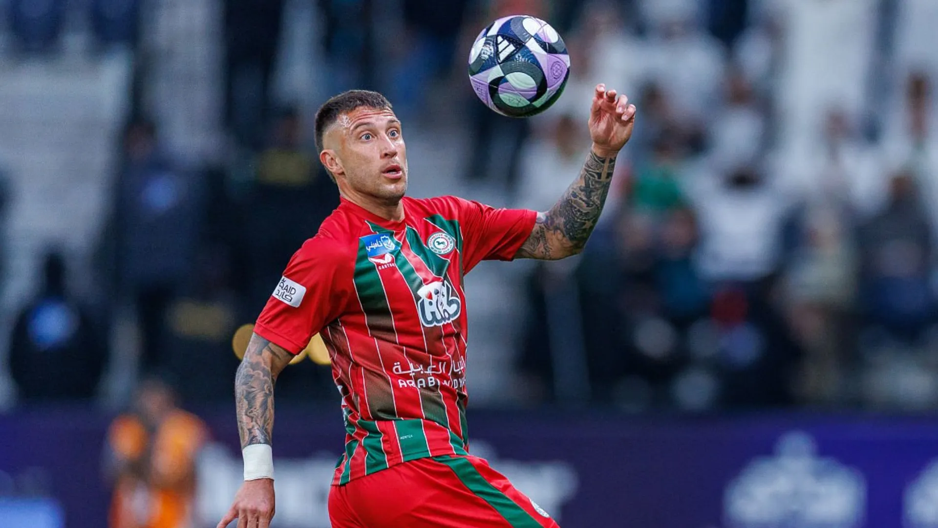 Francisco Calvo en acción con el Al-Ettifaq. (Foto: Getty)