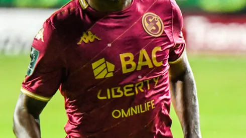 A siete días de que se oficializara su nuevo equipo, este ex Saprissa podría volver a marcharse.